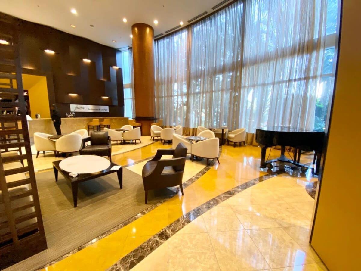 15Th Floor Luxury Suite At Trump Int Resort ซันนีไอลส์บีช ภายนอก รูปภาพ
