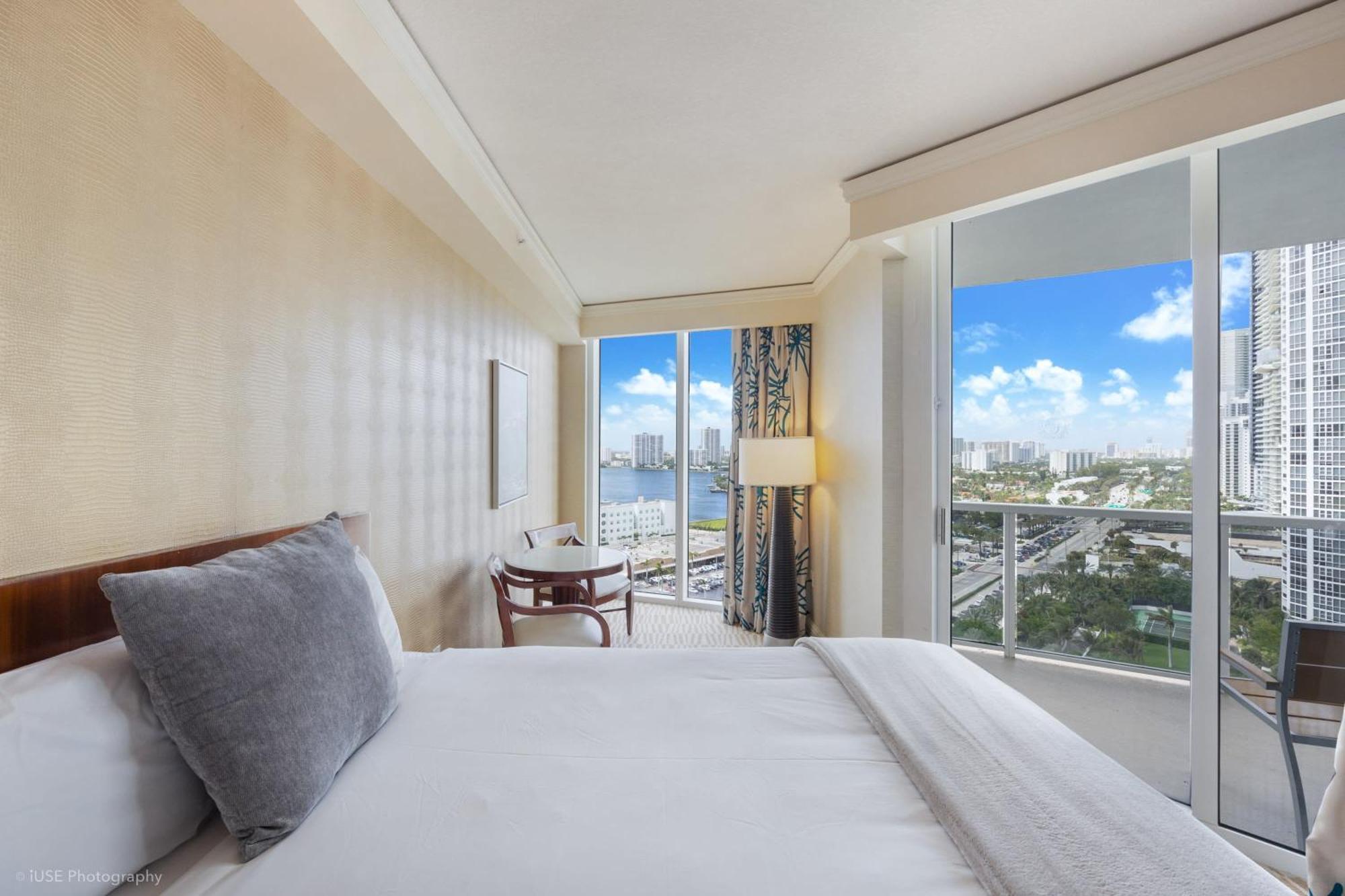 15Th Floor Luxury Suite At Trump Int Resort ซันนีไอลส์บีช ภายนอก รูปภาพ